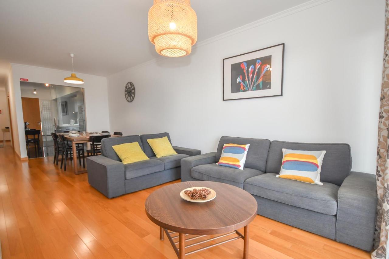 Spacious 3 Bedroom By The Beach Caniço Exteriér fotografie