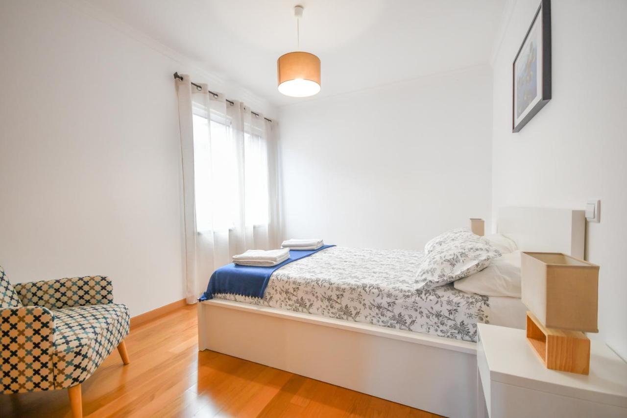 Spacious 3 Bedroom By The Beach Caniço Exteriér fotografie
