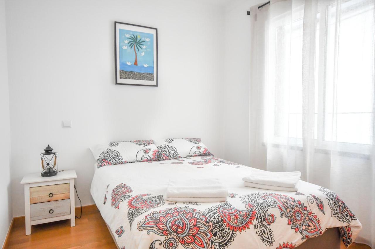 Spacious 3 Bedroom By The Beach Caniço Exteriér fotografie
