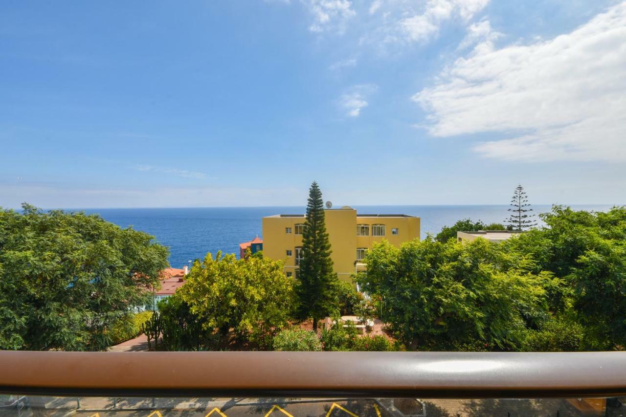 Spacious 3 Bedroom By The Beach Caniço Exteriér fotografie
